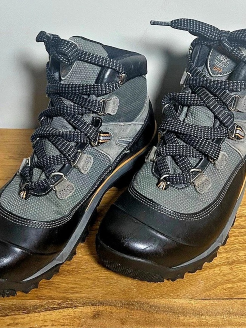 NWOT Timberland Heritage Waterproof Hiking Boots Black Gray US 8.5 M